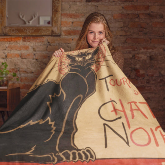 Chat Noir – Cozy Cat Art Blanket – Parisian Feline Design on Fleece